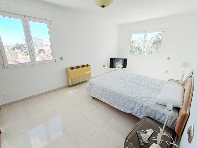 5 Bedrooms Villa in Benalmadena