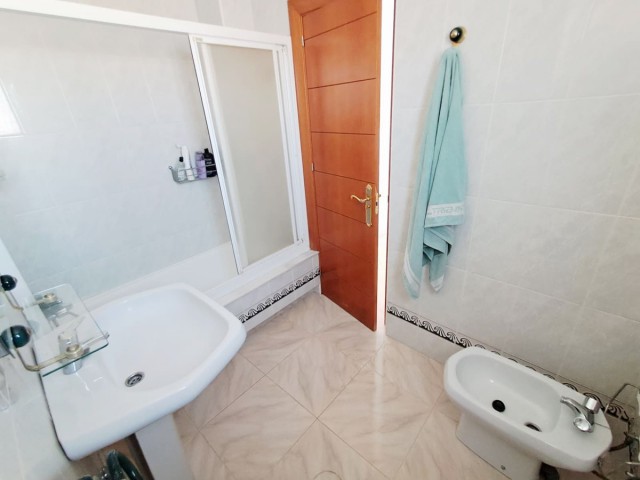 5 Bedrooms Villa in Benalmadena