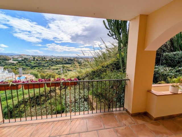 Apartment, Benahavis, R5184970