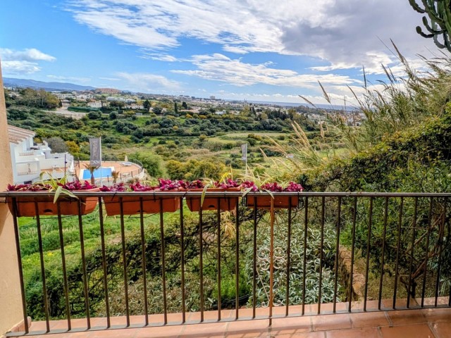 Apartment, Benahavis, R5184970