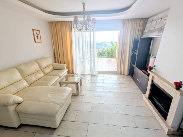 2 Bedrooms Apartment in Benahavís