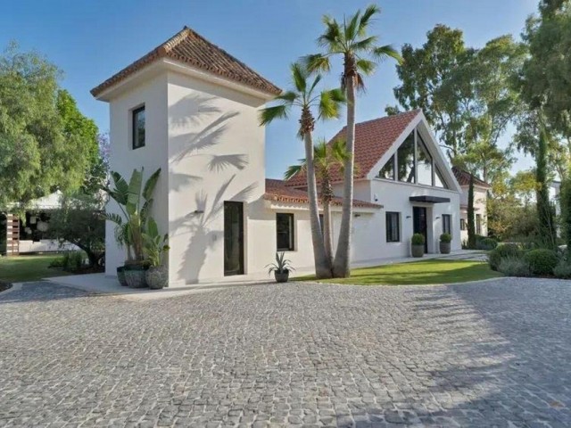 5 Soveroms Villa i Puerto Banús