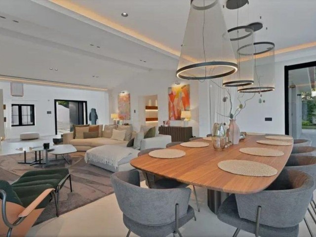 5 Soveroms Villa i Puerto Banús