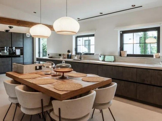 5 Soveroms Villa i Puerto Banús