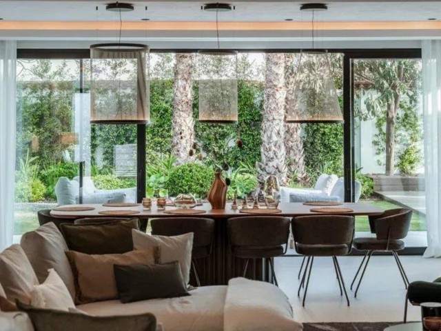 5 Soveroms Villa i Puerto Banús