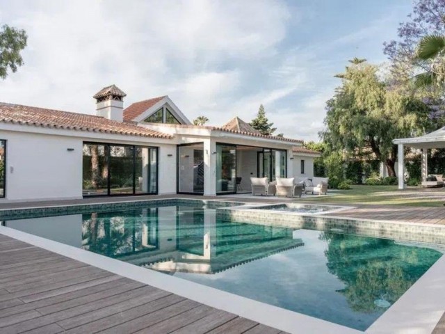 5 Soveroms Villa i Puerto Banús
