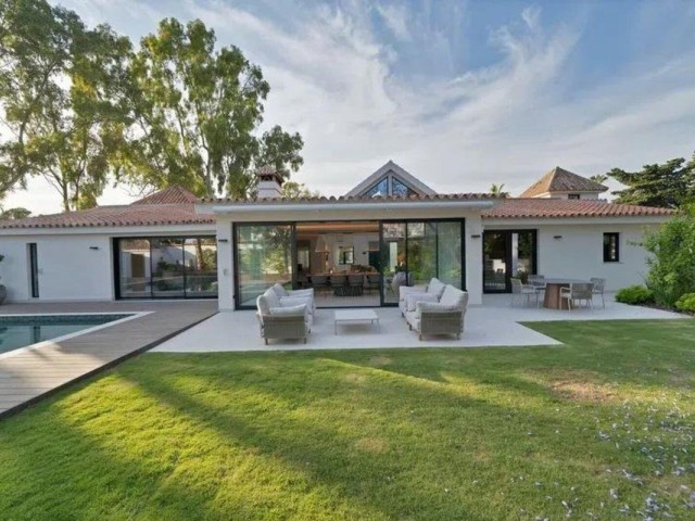 5 Soveroms Villa i Puerto Banús