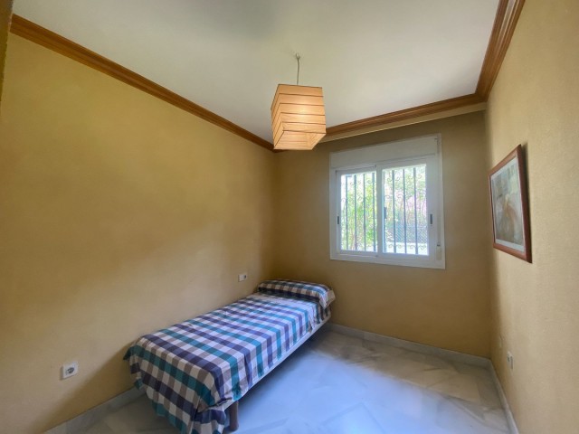 Apartamento con 3 Dormitorios  en Nagüeles