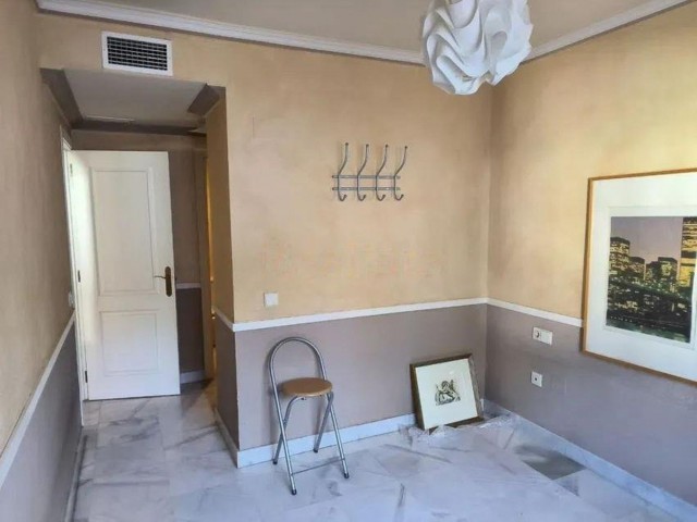 Apartamento con 3 Dormitorios  en Nagüeles