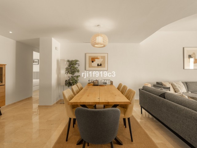 Appartement avec 3 Chambres  à Elviria