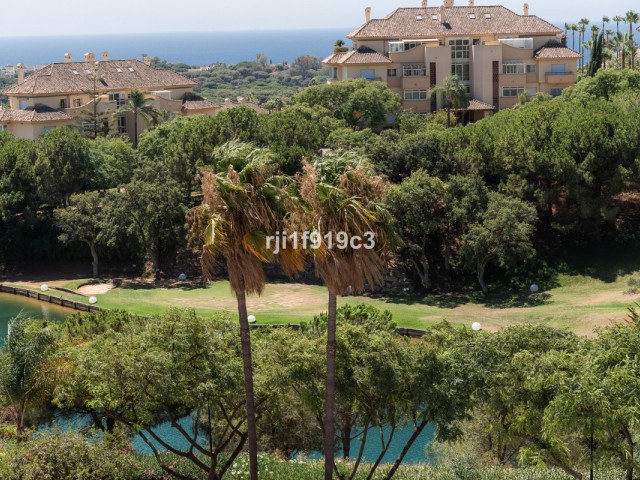 Appartement avec 3 Chambres  à Elviria