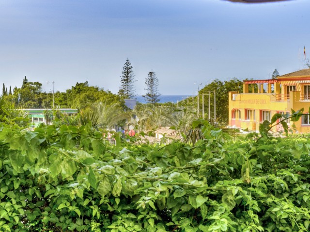 Apartment, The Golden Mile, R5152291