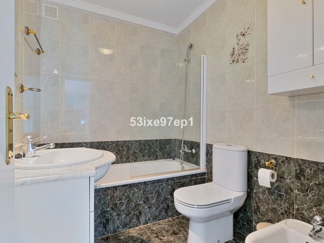 2 Bedrooms Townhouse in Fuengirola