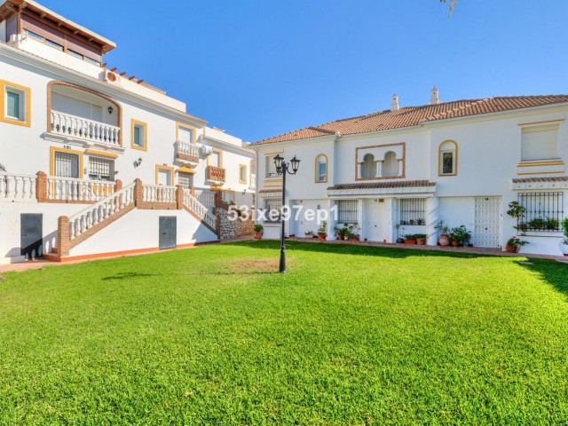 2 Bedrooms Townhouse in Fuengirola