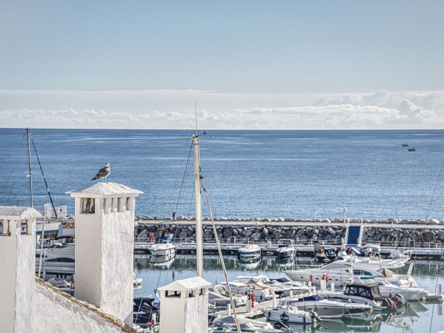 2 Bedrooms Apartment in Puerto Banús