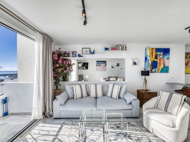 2 Bedrooms Apartment in Puerto Banús