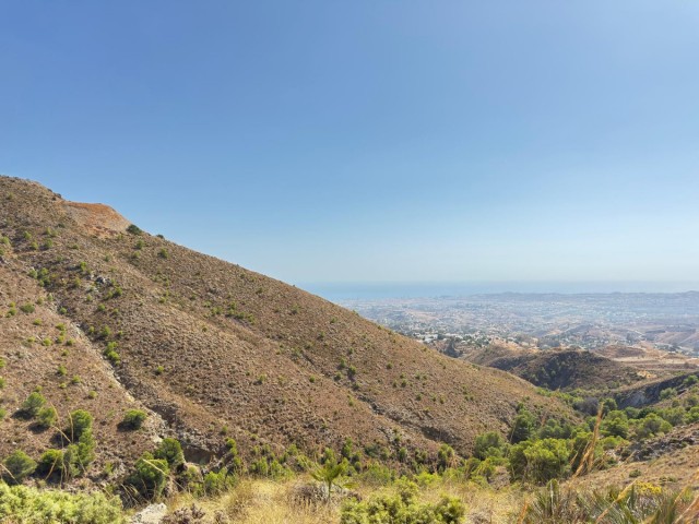  Plot in Mijas