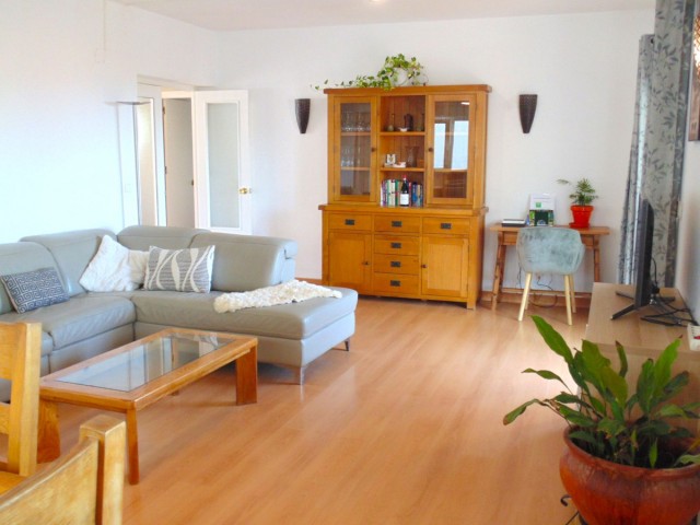 5 Bedrooms Villa in Benalmadena
