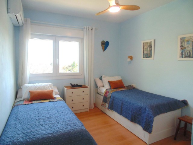 5 Bedrooms Villa in Benalmadena