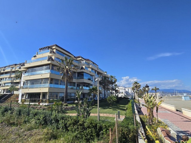 Apartment, La Duquesa, R5037598