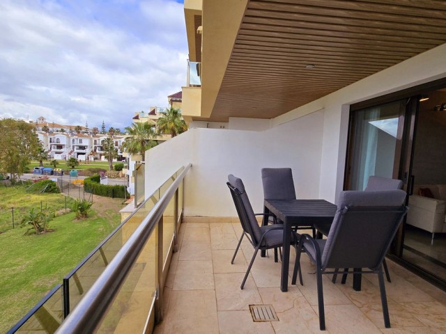 2 Bedrooms Apartment in La Duquesa
