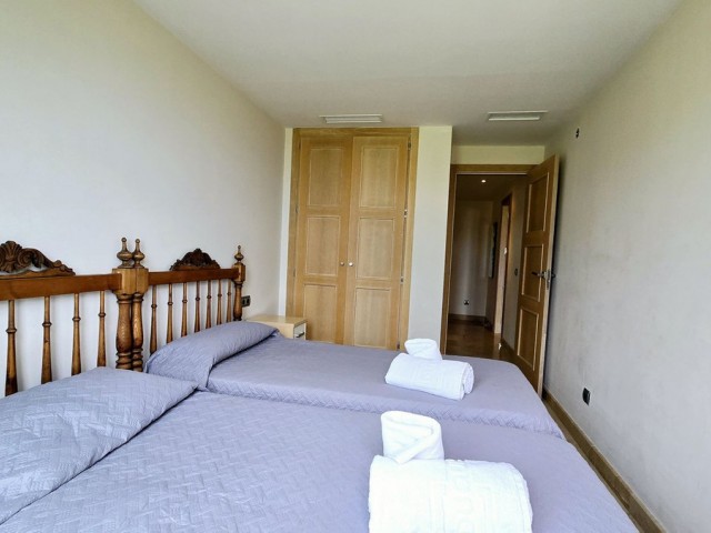2 Bedrooms Apartment in La Duquesa
