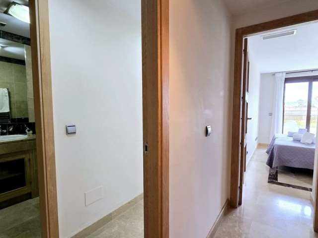 2 Bedrooms Apartment in La Duquesa