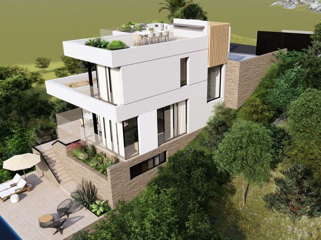 4 Bedrooms Villa in Mijas