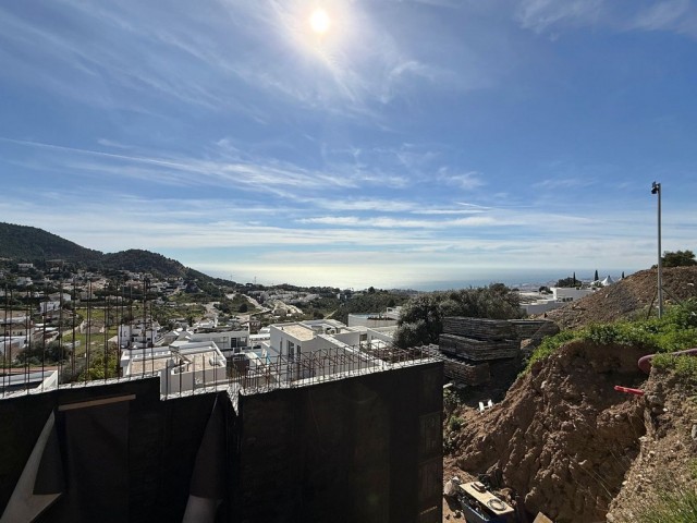 4 Bedrooms Villa in Mijas