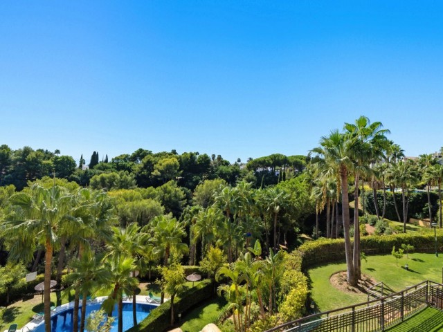 Apartment, Sierra Blanca, R5181412