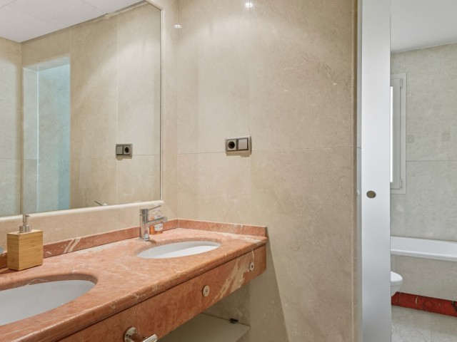 3 Bedrooms Apartment in Sierra Blanca