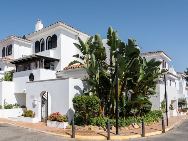 Maison mitoyenne, Costalita, R5196895