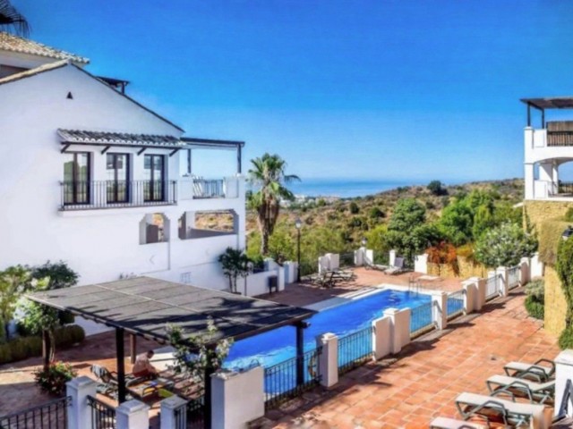 Huoneisto Altos de los Monteros - R5182366