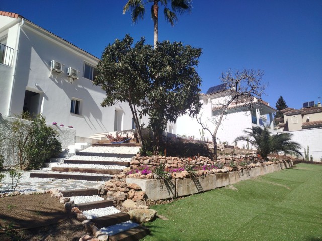 4 Makuuhuoneen Huvila Campo Mijas