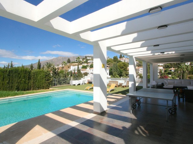 8 Schlafzimmer Villa in Sierrezuela