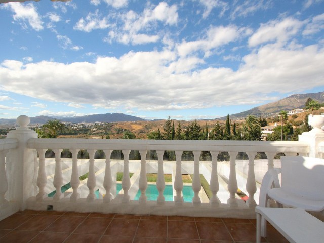 8 Schlafzimmer Villa in Sierrezuela