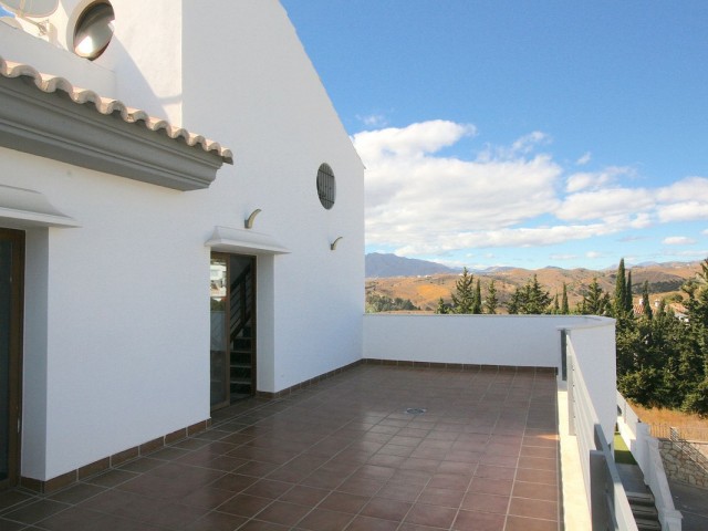 8 Schlafzimmer Villa in Sierrezuela