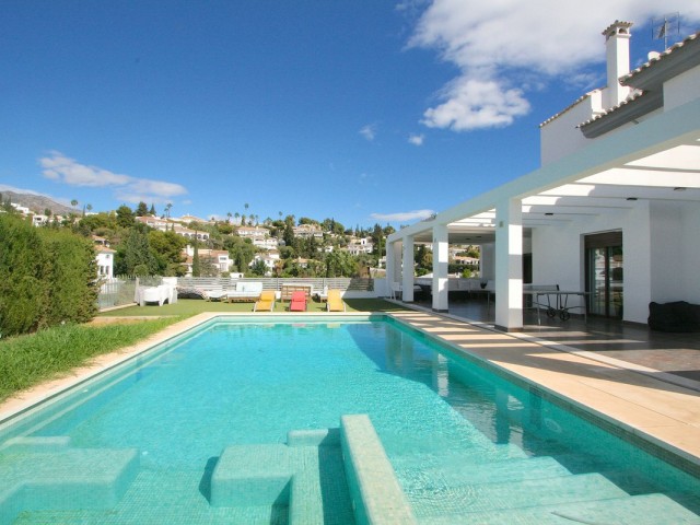 Villa, Sierrezuela, R5201422