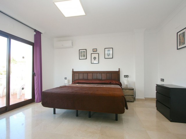 Villa avec 8 Chambres  à Sierrezuela