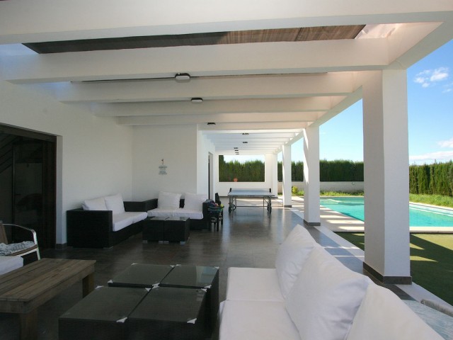 Villa avec 8 Chambres  à Sierrezuela