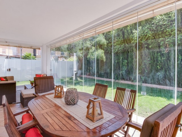 4 Bedrooms Villa in La Duquesa