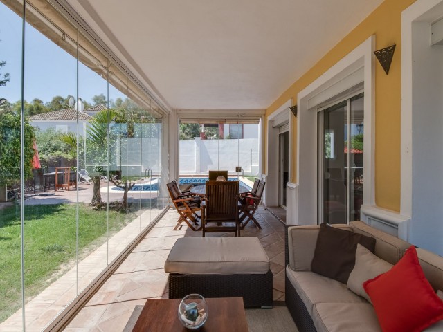 4 Bedrooms Villa in La Duquesa