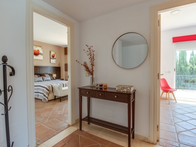 4 Bedrooms Villa in La Duquesa