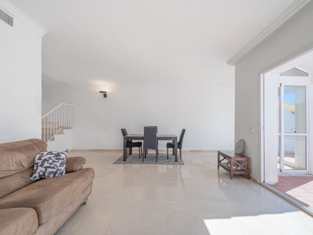 4 Bedrooms Townhouse in Benahavís