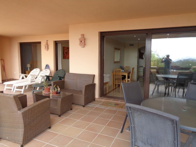 Apartment, Benahavis, R5177629
