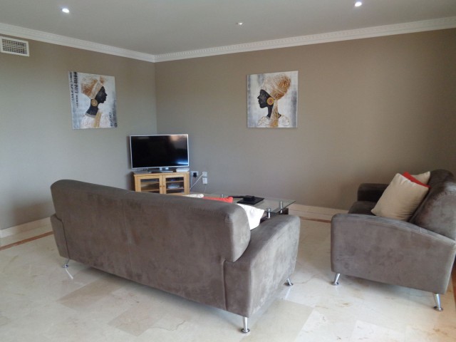 Apartment, Benahavis, R5177629