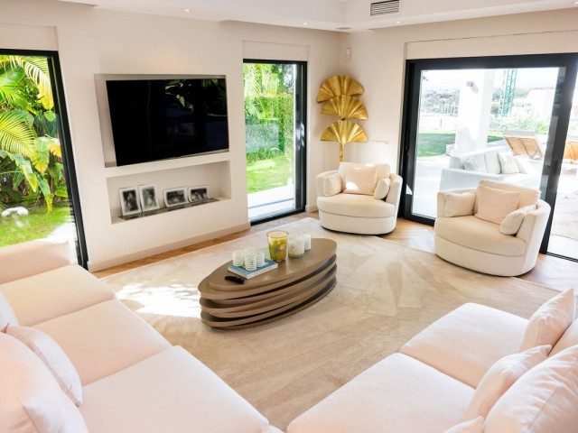 Villa avec 6 Chambres  à Artola