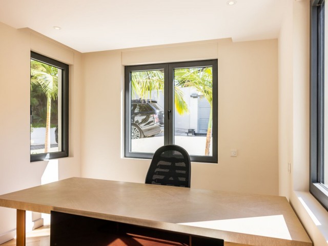Villa avec 6 Chambres  à Artola