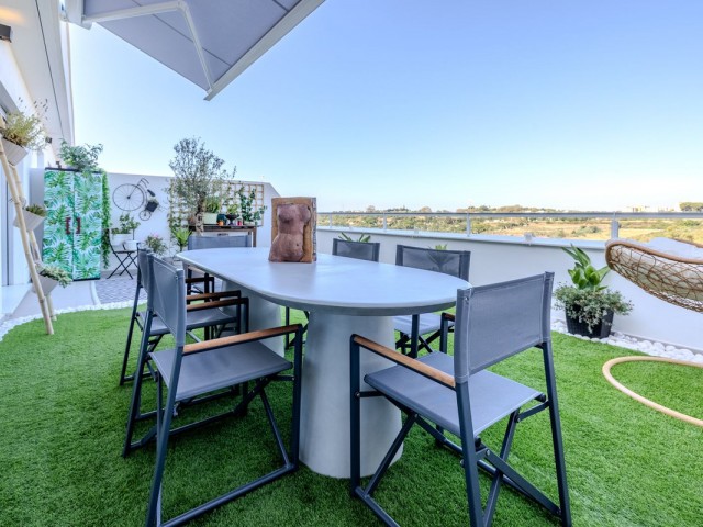 Kattohuoneisto, New Golden Mile, R5079931