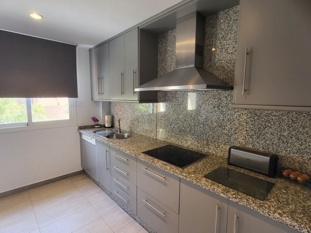 Apartment, Los Flamingos, R5147764